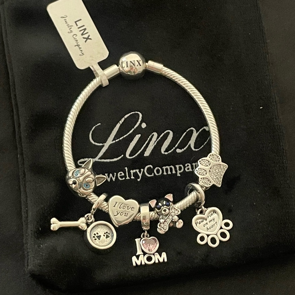 Linx Snake Chain Bracelet with Husky Mom Themed Charms
